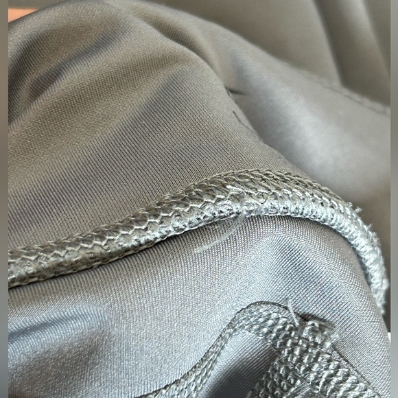 Nike DryFit Leggings - Picture 4 of 4